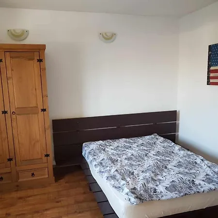 30 Apartament *